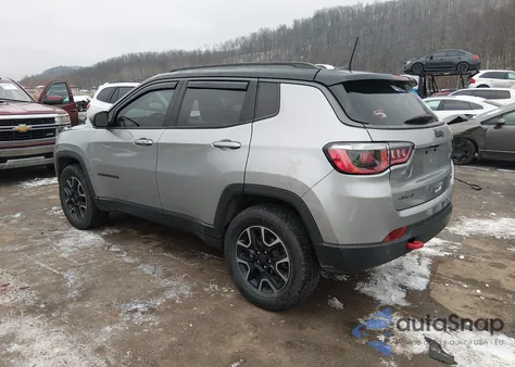 2019 Jeep Compass Trailhawk 4X4 from USA, damaged, VIN 3C4NJDDB1KT759770
